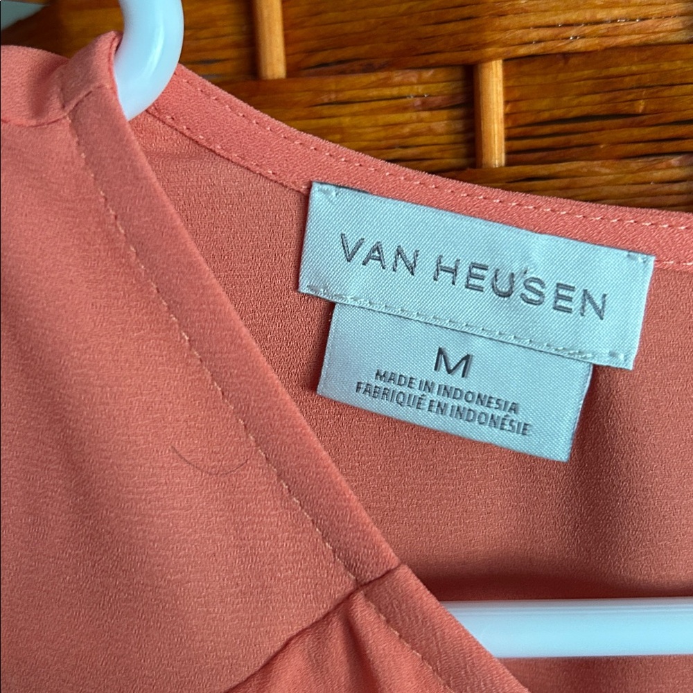 Van Houston - Picture 4 of 7